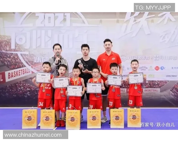 WE团队协作表现精彩纷呈决战冠军杯展现默契与实力实时新闻